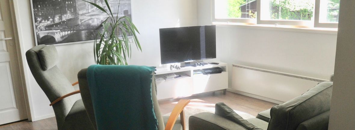 Perhekoti Kuusikon pienempi oleskeluhuone / Kuvaaja Pietu Takala